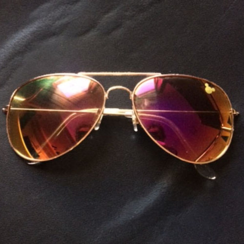 Mickey Mouse Disneyland Aviator Sunglasses. Adult.